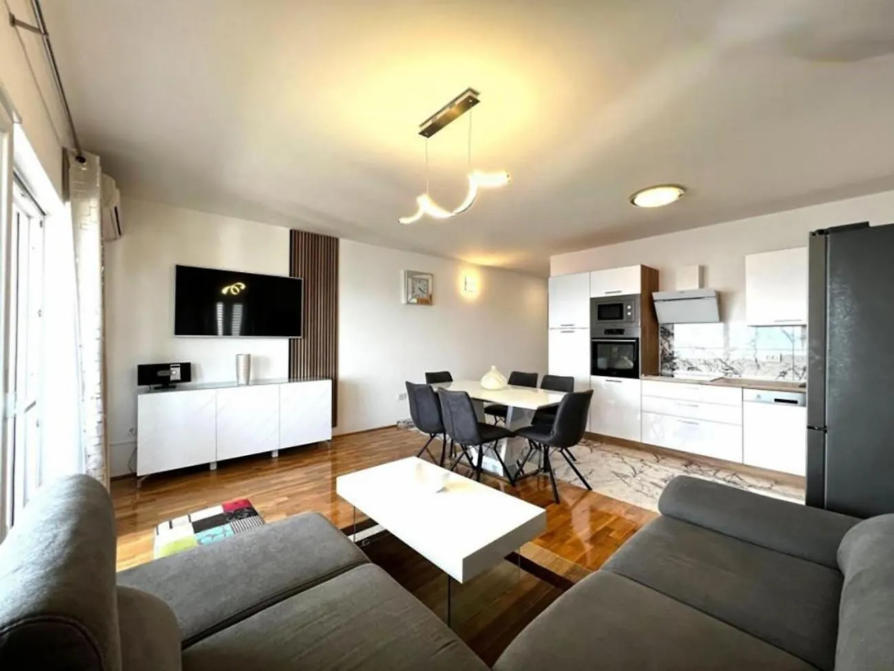 Apartment Exclusive Suite Luky On 75 Sqm, Only 50 M To The Beach Trogir Croatia