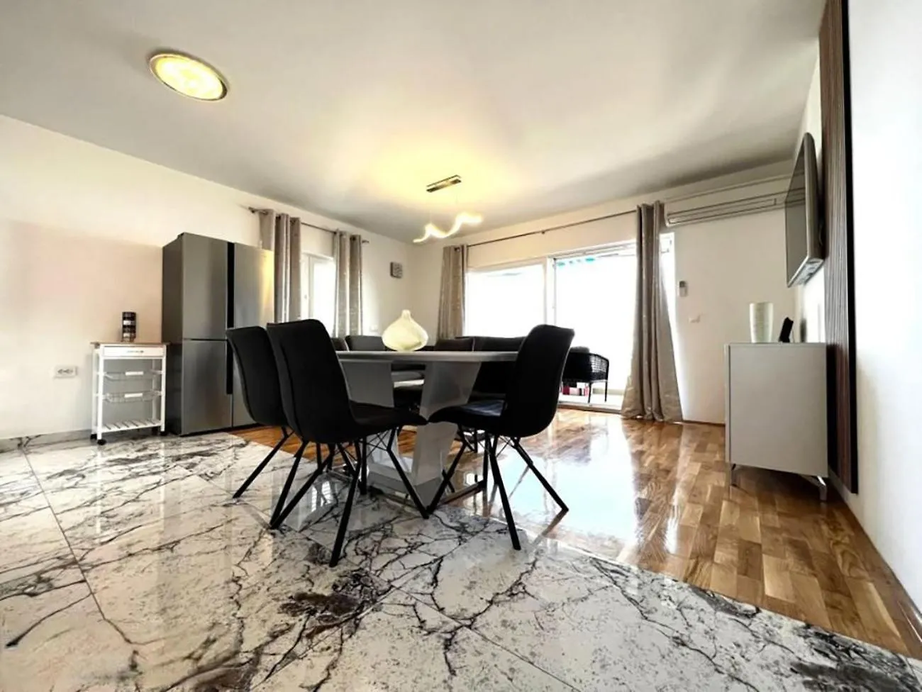 Apartment Exclusive Suite Luky On 75 Sqm, Only 50 M To The Beach Trogir