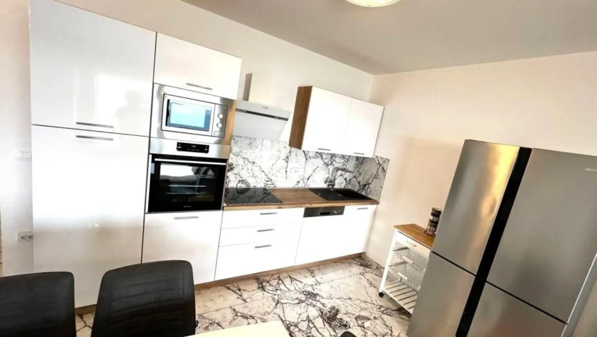 Exclusive Suite Luky On 75 Sqm, Only 50 M To The Beach Trogir