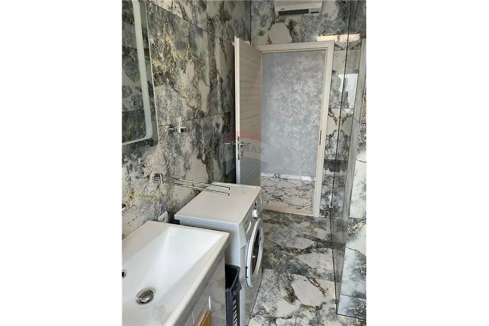 Apartment Exclusive Suite Luky On 75 Sqm, Only 50 M To The Beach Trogir