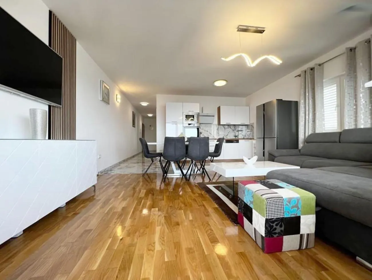 Exclusive Suite Luky On 75 Sqm, Only 50 M To The Beach Trogir Apartment
